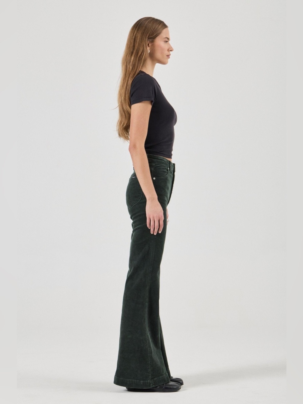 Rolla’s Corduroy Eastcoast Flare Jean - Ivy Cord - Picture 3 of 5